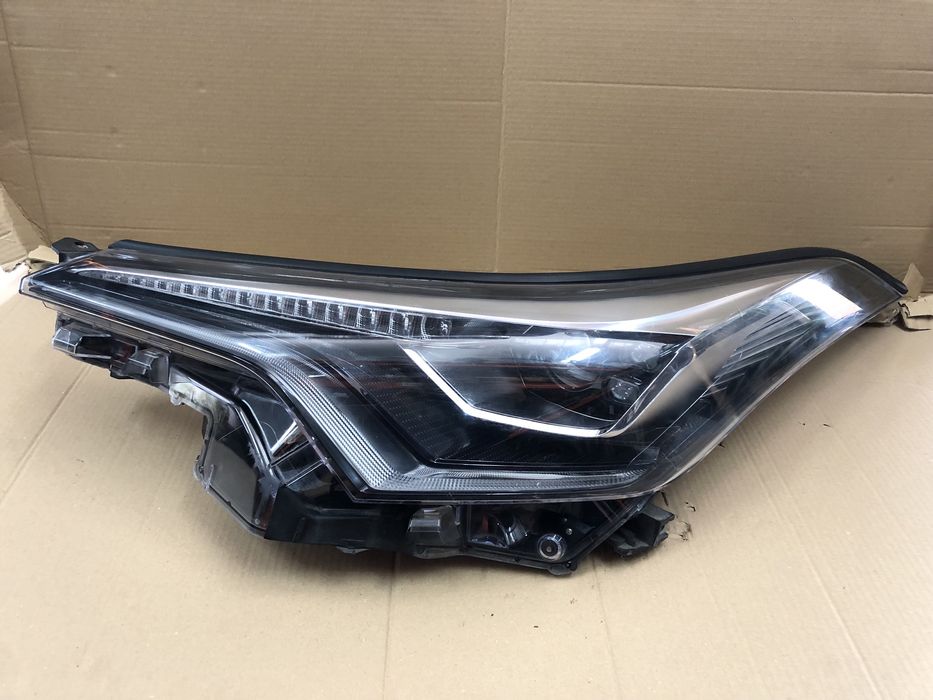 Far stanga Toyota C-HR full led 81150-F4170-00
