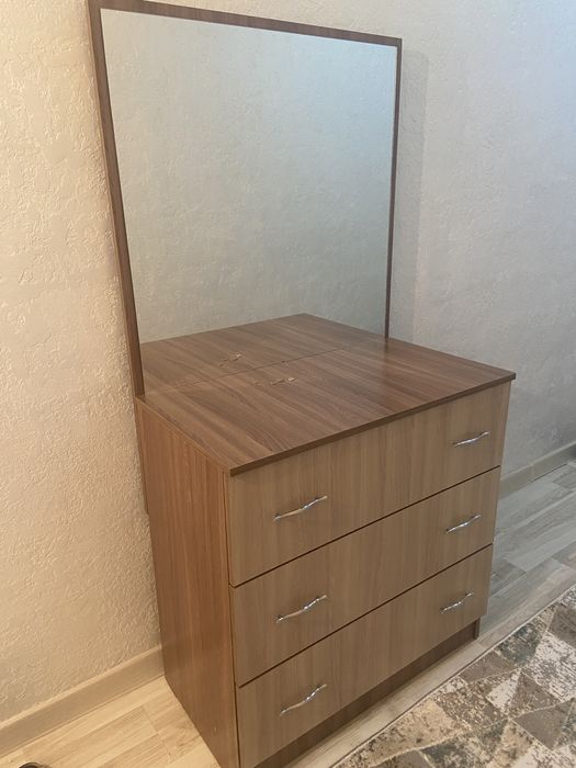 Продается комод!В хорошем состояние
