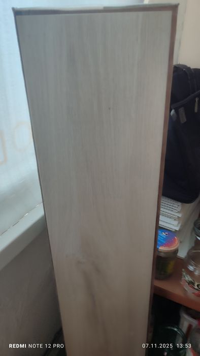 Продам ламинат напольный