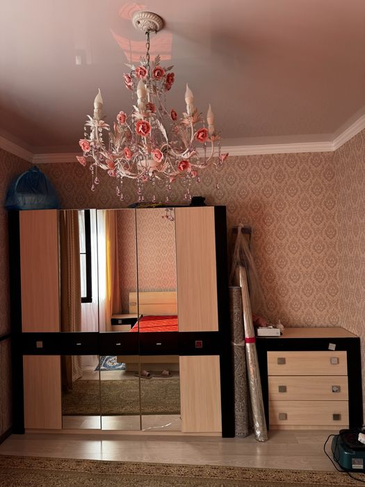 Продам спальный гарнитур