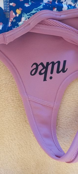 Бюстие NIKE Dri-Fit