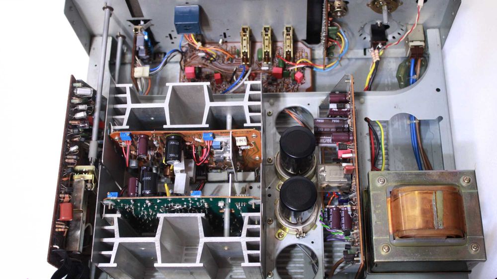 Amplificator/Statie Sansui AU-417.