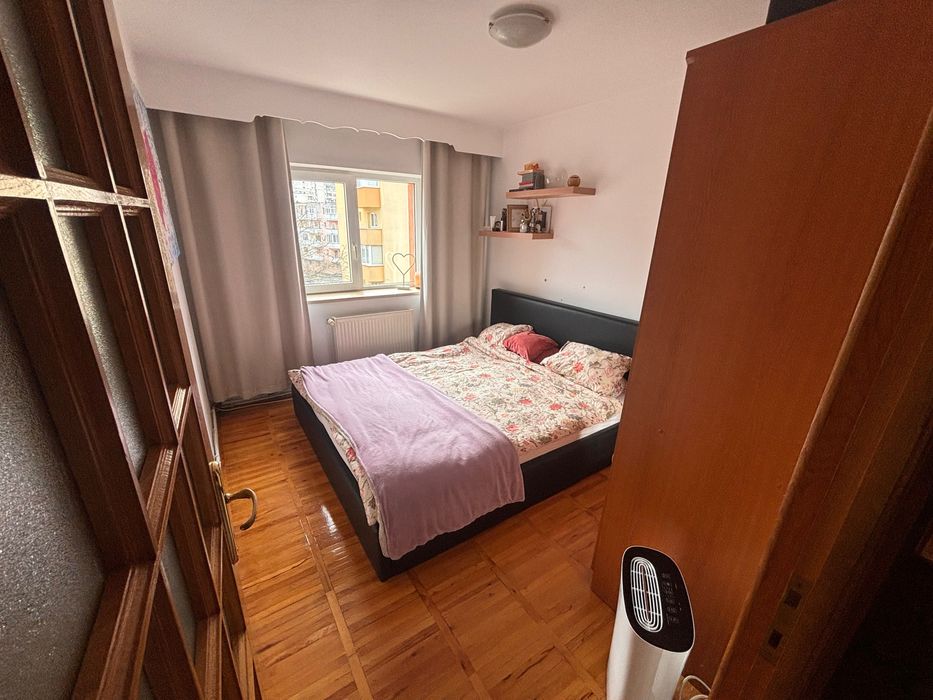 Proprietar Vând , de vanzare , apartament patru 4 camere Mărăști