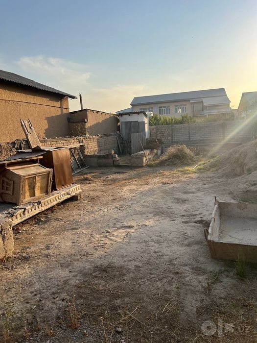 Food citygava Yangi Qoyliqqa 1 km uzoqlikda 2 sotix yer sotiladi