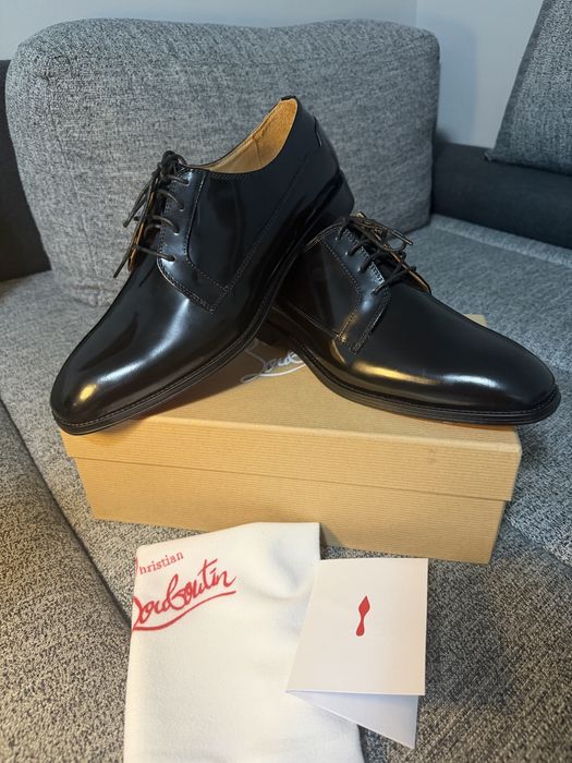 Pantofi eleganti barbati din piele naturala lacuita Christian Louboutin