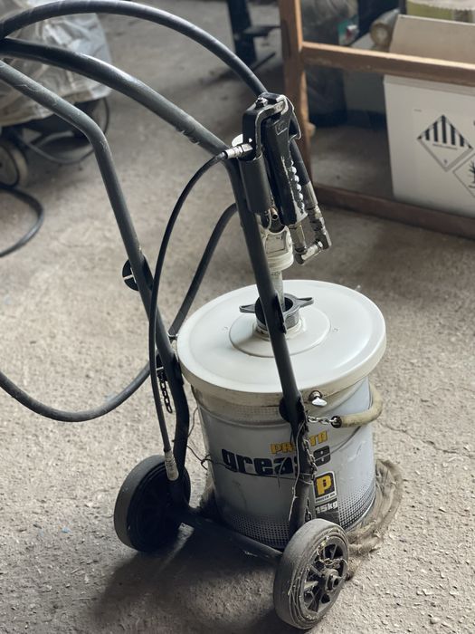 Пневматична Гресьорка