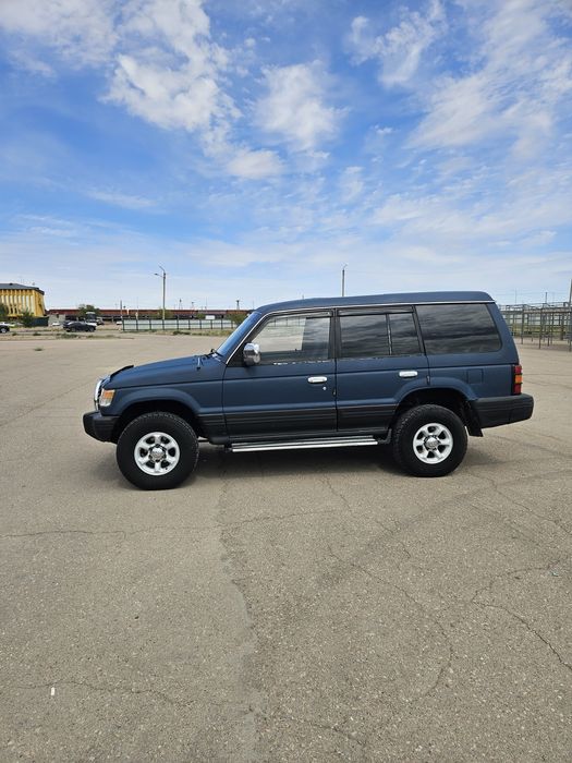 Mitsubishi Pajero 2 2.5