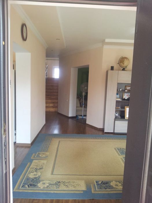 Продам 2-х этажный дом