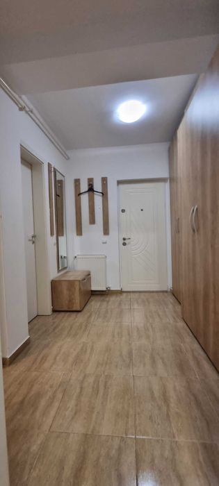 Inchiriez garsoniera 38 mp zona Grivitei/Aurel Vlaicu Brasov