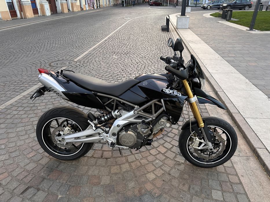 Aprilia Dorsoduro 750