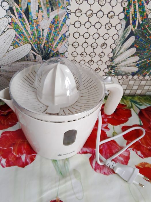 Продам соковыжималку Витек