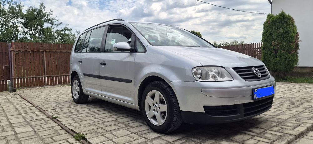 VOLKSWAGEN Touran 2004 — imagine 3