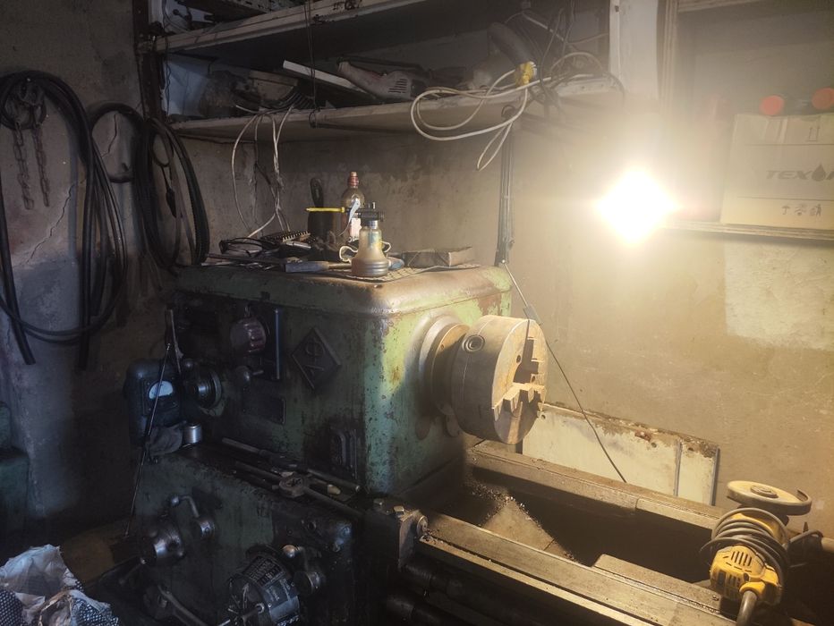 Продам токарный станок 1А625