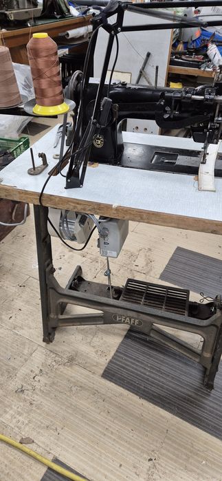 Индустриална шевна машина PFAFF