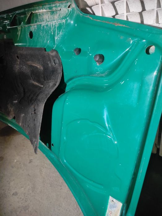 Капот Фольксваген Т4.