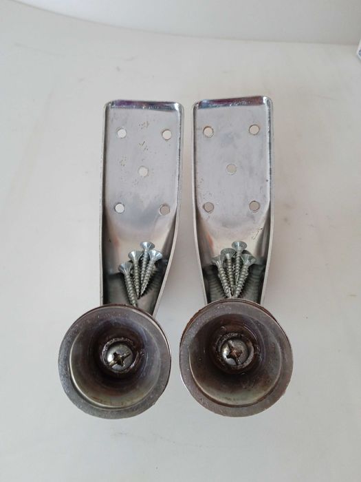 Крака метални за мебели, 2 бр.