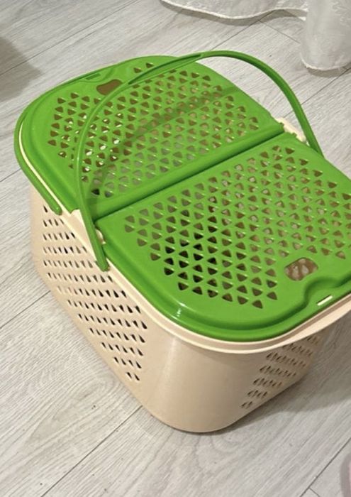 Продам переноску срочно