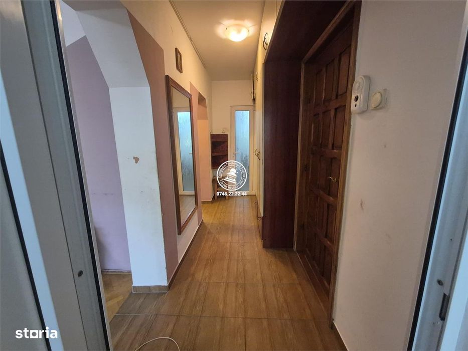 Apartament 3 camere decomandat de vanzare Tatarasi Iasi