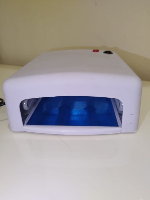 Продам лампу для маникюра