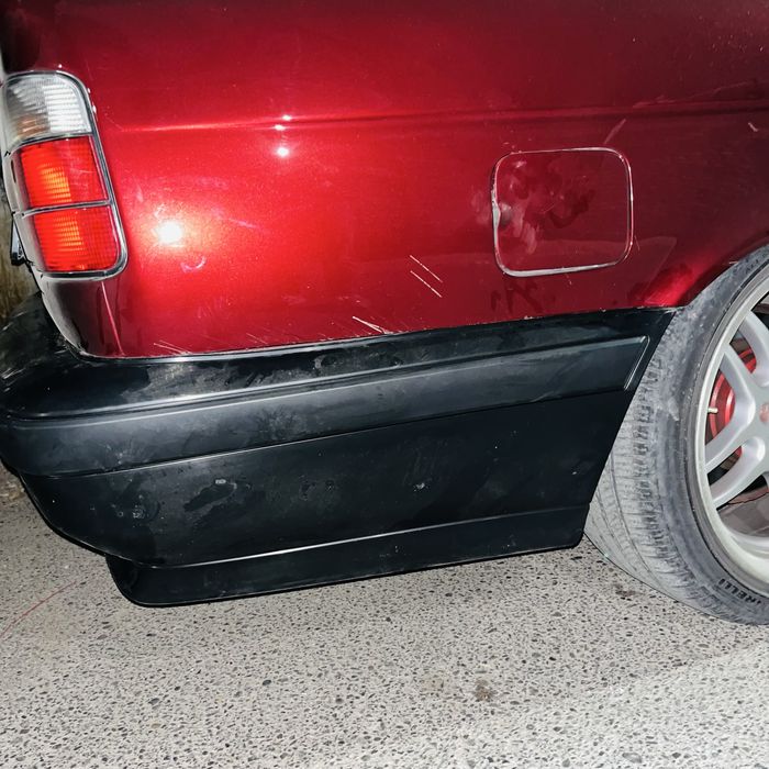 Задний М-тех бампер пластик на bmw e34