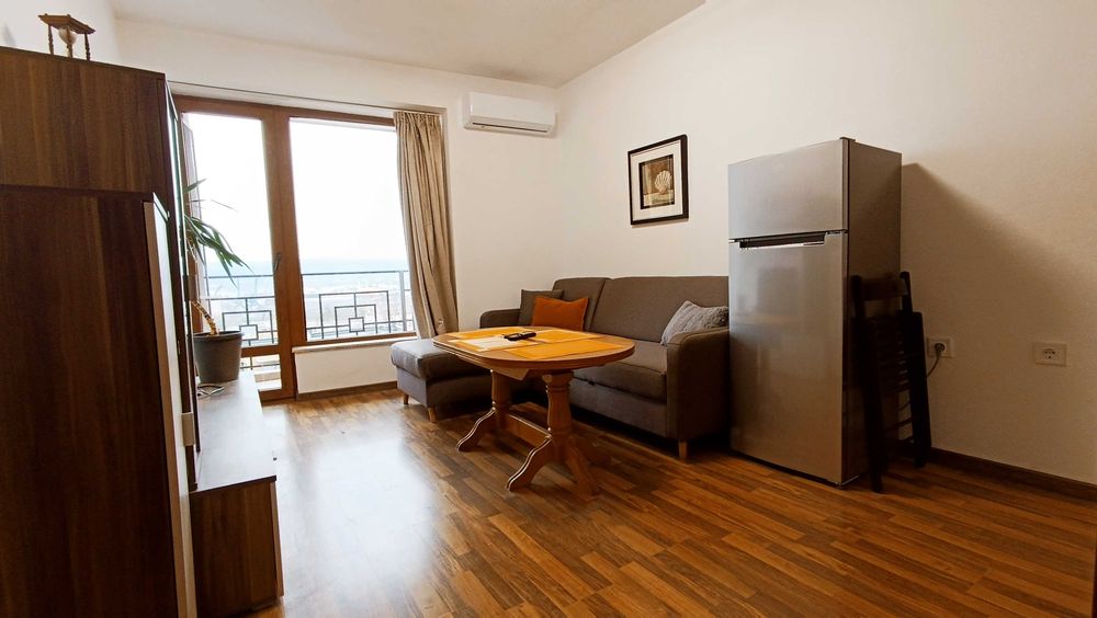 Дава се под наем Двустаен апартамент в Варна, Център - 55 кв.м за 618.12 € - Снимка #3