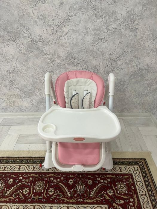 Продам детский стол