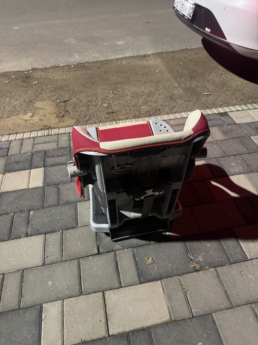 Продам детское авто кресло