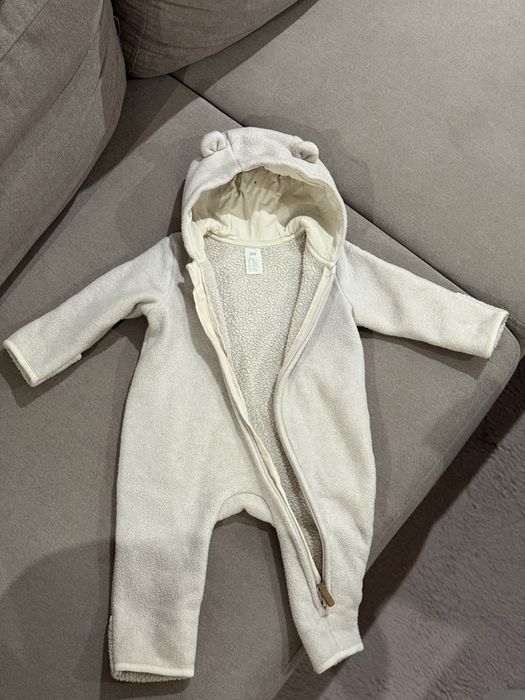 Плюшен гащеризон с качулка HM