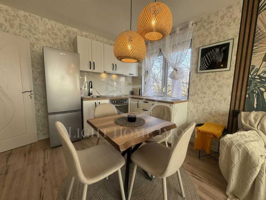 Продава се Тристаен апартамент в Пловдив, Център - 70 кв.м за 2108 €/кв.м - Снимка #5
