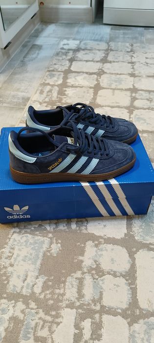 Продам кеды Adidas spezial
