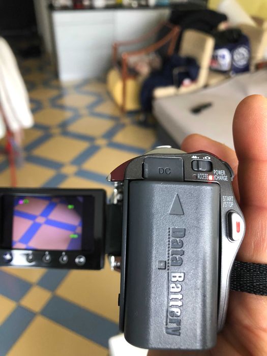 JVC Everio GZ-MG330 Hybrid Camcorder-30GB Hard Drive