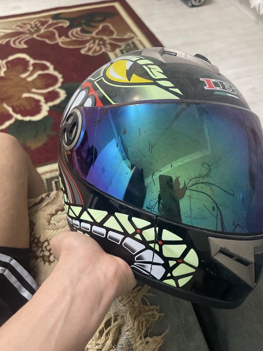 Шлем для мотоцикла и для мопедов