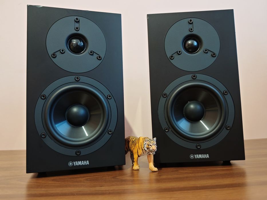 Yamaha NS-BP200. Boxe raft/monitoare top.. Calitate premium. Preț fix.