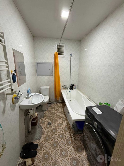 MAKLERSIZ, Qorasuv-1 da 123-dom zudlik bilan 2xonali uy sotiladi, 64м²
