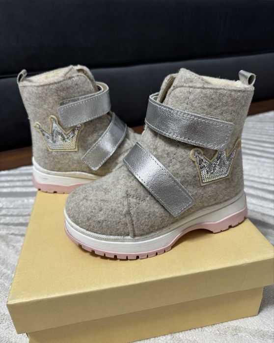 Продам валенки для девочки