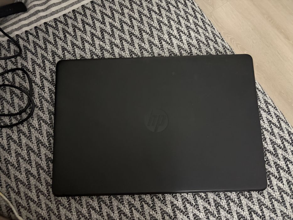 Офисный ноутбук HP