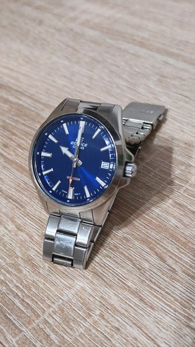 Casio EDIFICE EFV-100D-2AVUEF
Артикул: EFV-100D-2AVUEF