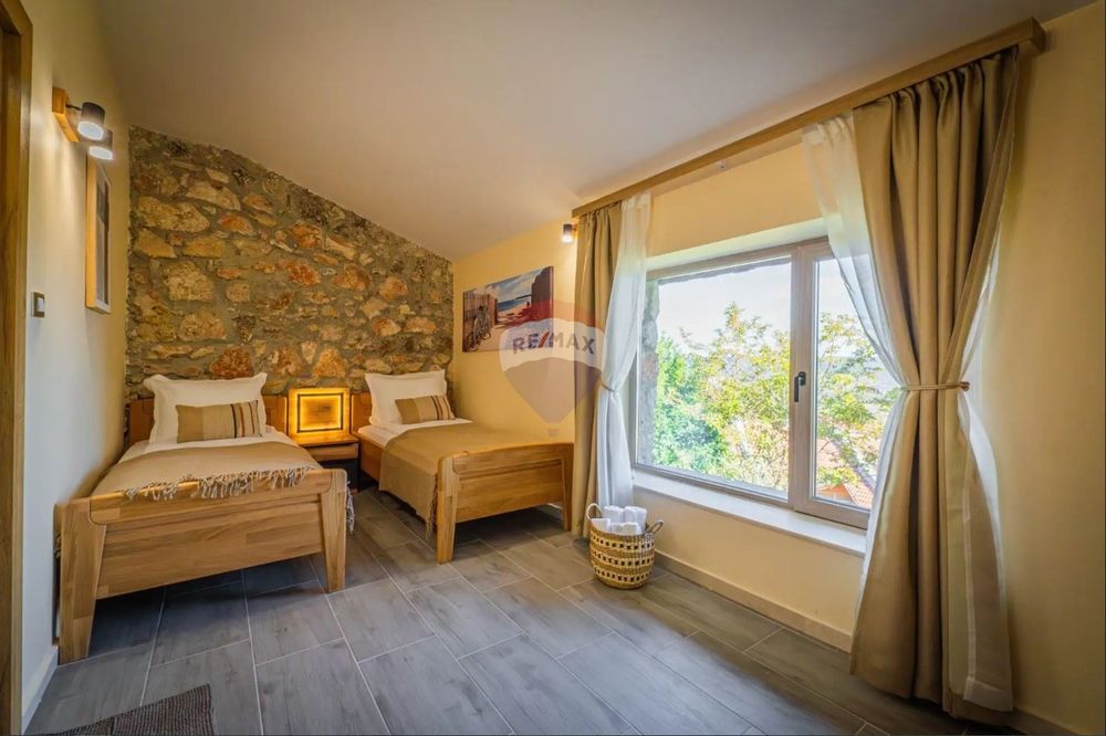 Продава се Къща в Балчик - 260 кв.м за 4616 €/кв.м - Снимка #8