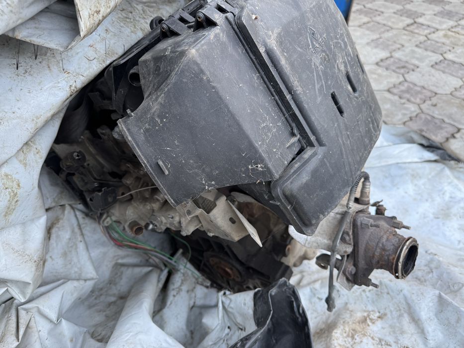 Продам мотор К4М на запчасти