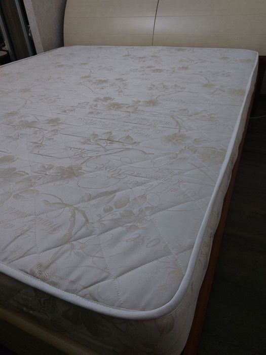Продам матрас 160×200