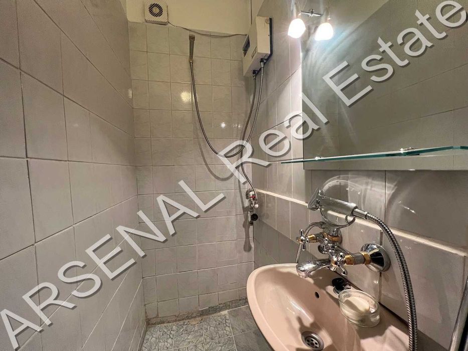 Тристаен апартамент под наем, Дървеница