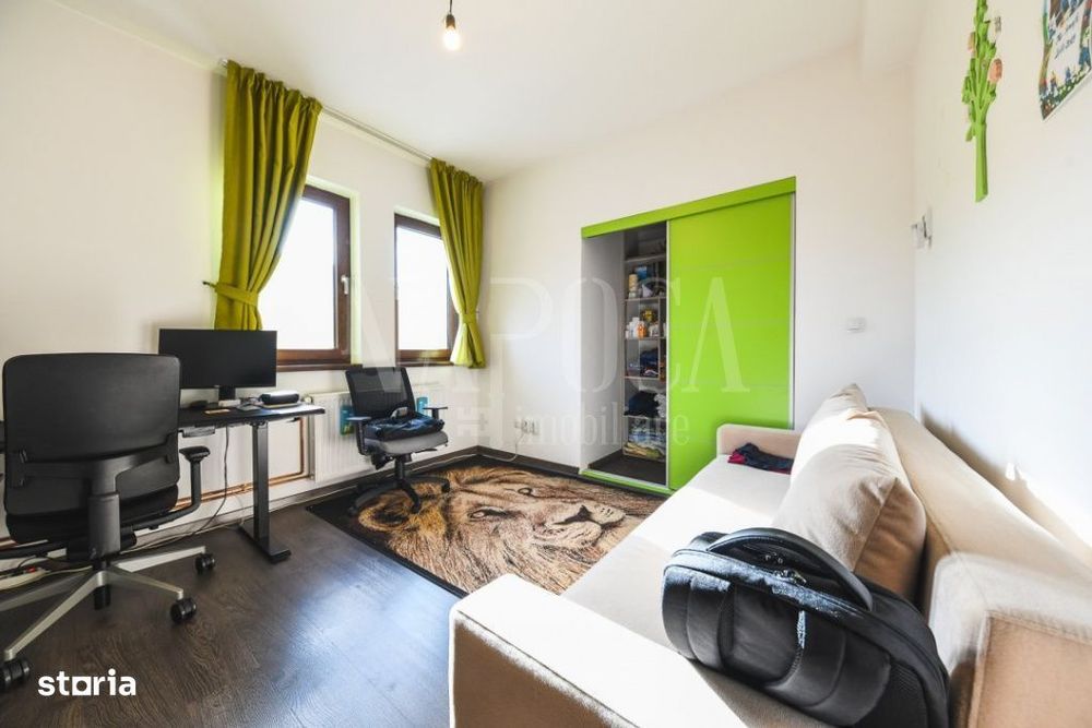 Casa 5 camere de vanzare in Floresti