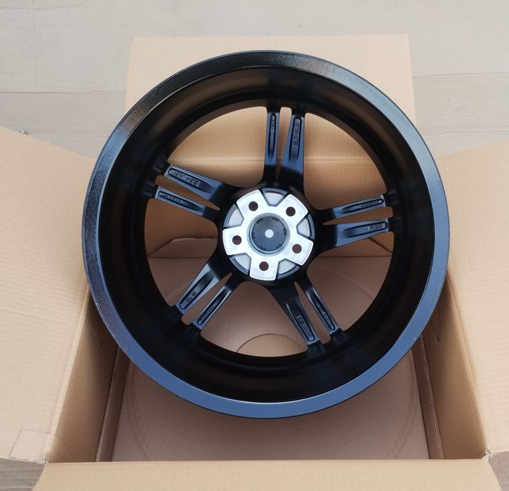 Jante Noi R19 Volvo XC40 XC60 XC70 XC90 5 x 108 R19 Bicolore