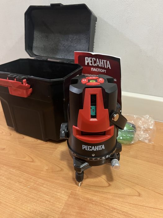 Лазерный уровень / построитель