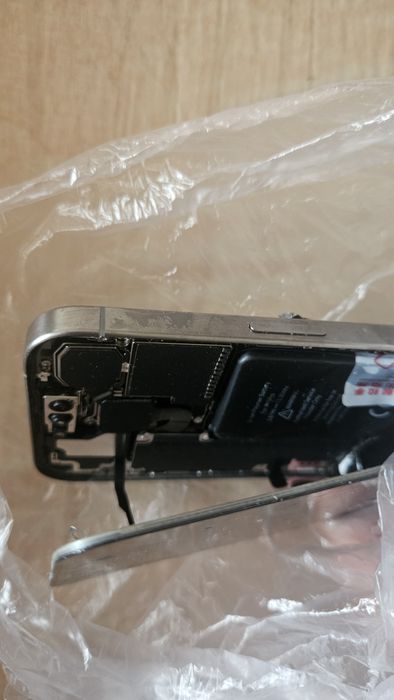 Айфон 15 про на запчасти