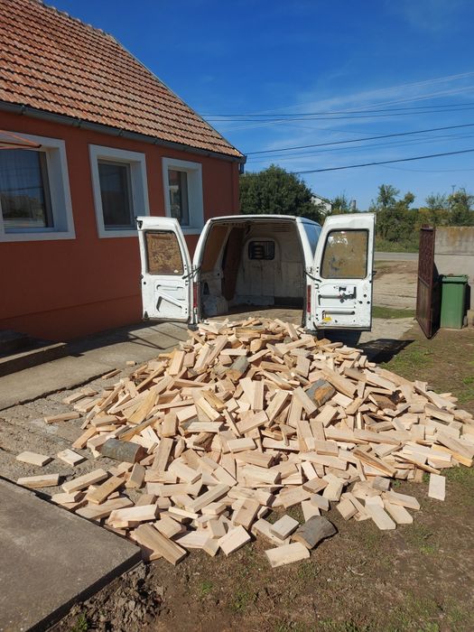 Vând deșeuri esență tare la palet.0735 656 698