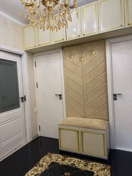 Юнусобод 13 кв 4/4/4 Евро ремонт