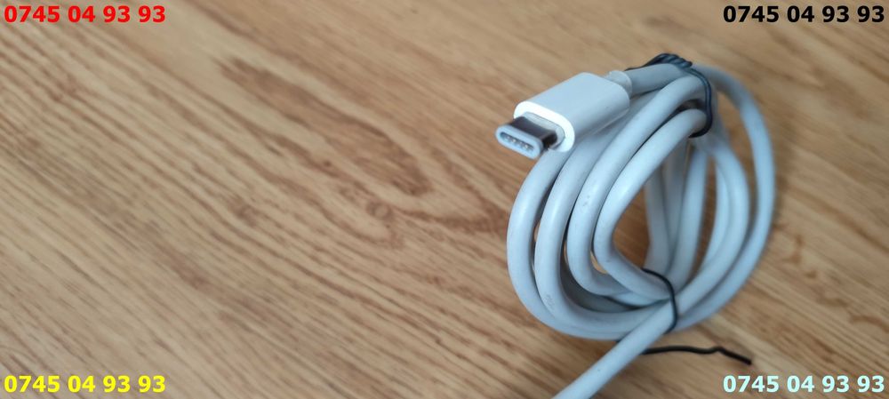 alimentator incarcator MAC mini 110w model A1188