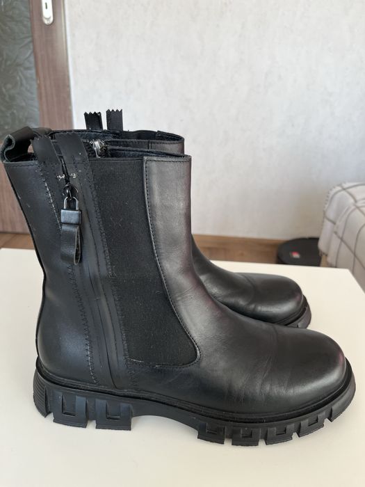 Естествена кожа боти 40 номер