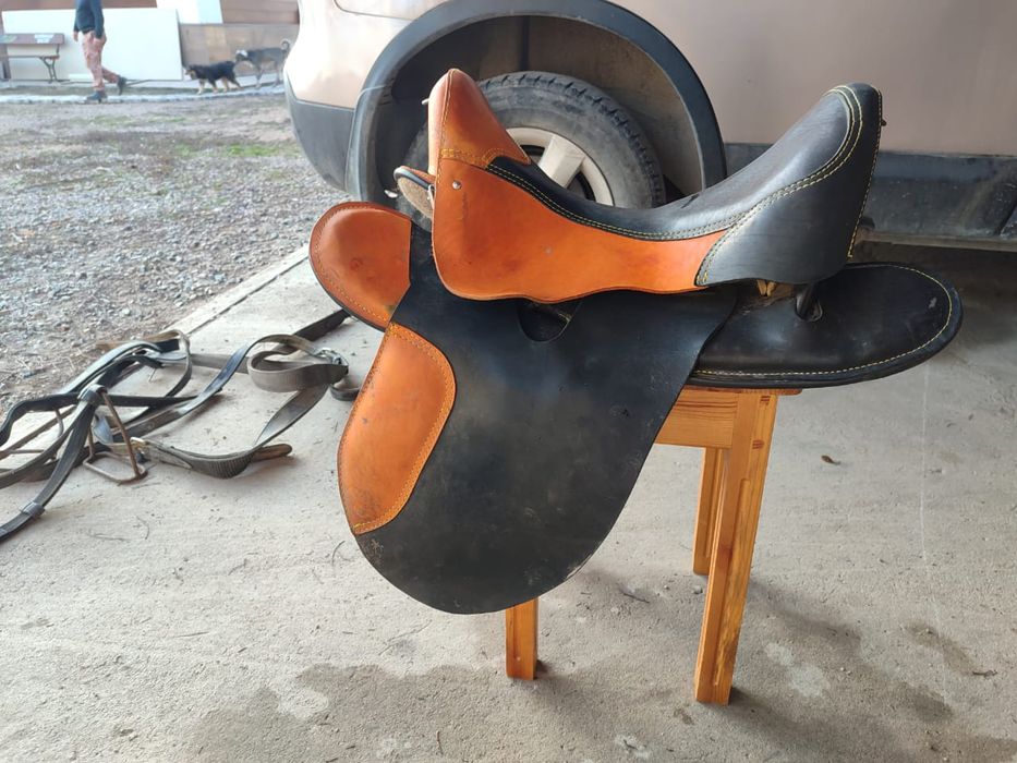 Продам седло для лошади